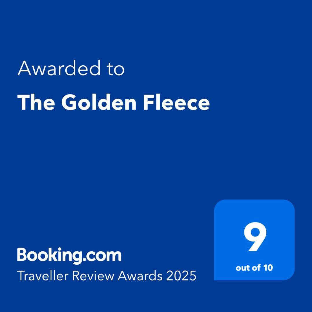 The Golden Fleece Pensión